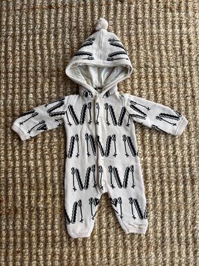 Monica + Andy Knit Sweater Romper - Ski print with pompom hood - Size 0-3 months